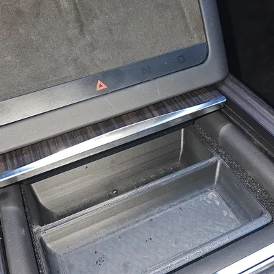 Hộp đựng ngăn kéo trung tâm cho Tesla Model X 21-23