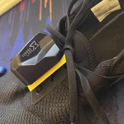 Giá đỡ dây giày cho giày Tundra