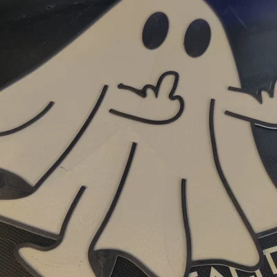 Ma treo cửa Halloween với hình dáng độc đáo