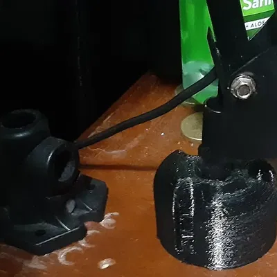 Đế đèn bàn với tay đỡ xoay điều chỉnh