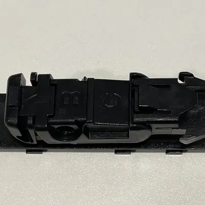 Bộ chuyển đổi lưỡi gạt nước Trico cho xe Mazda