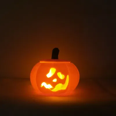 Đèn bí ngô Jack O' Lantern với 6 khuôn mặt ma quái