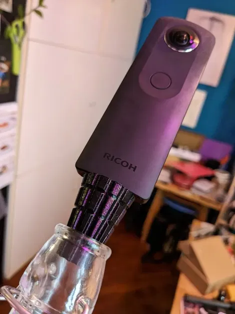 Giá đỡ camera 360 độ dạng nắp chai bia PANal PLUG - Image 2