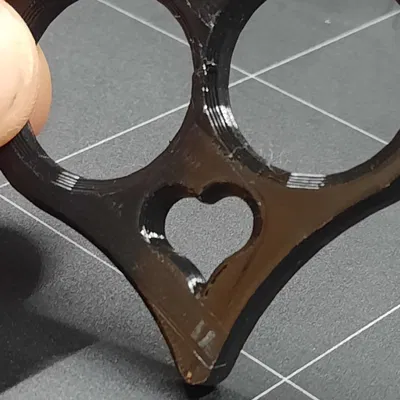 Thiết bị tự vệ hình trái tim tiện lợi cho chìa khóa