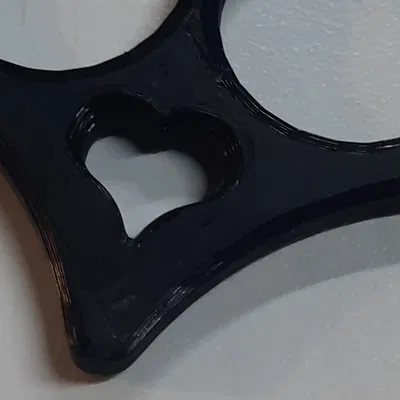 Thiết bị tự vệ hình trái tim tiện lợi cho chìa khóa