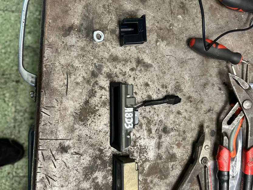 Giá đỡ camera đỗ xe đa năng cho Audi A8 D3 4E - Image 11