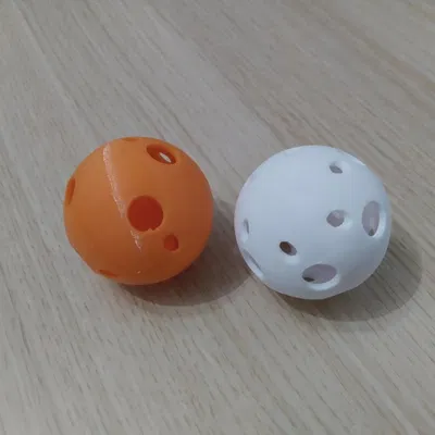 Máy phát thức ăn cho mèo dạng bóng chơi