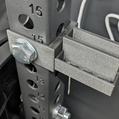 Giá đỡ điện thoại lắp trên giá tập squat modular