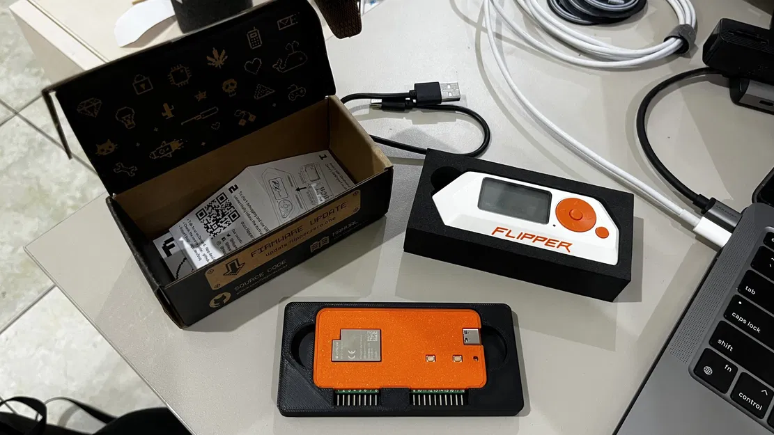 Giá đỡ Wifi Devboard Flipper Zero cho hộp giấy nguyên bản - Image 1