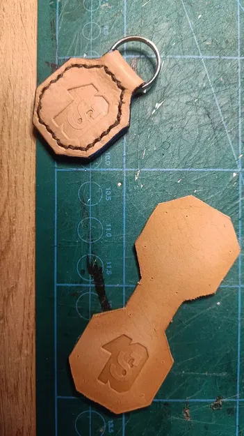 Mẫu template da cho móc khóa với logo có thể thay đổi - Image 2