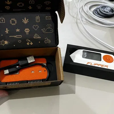 Giá đỡ Wifi Devboard Flipper Zero cho hộp giấy nguyên bản