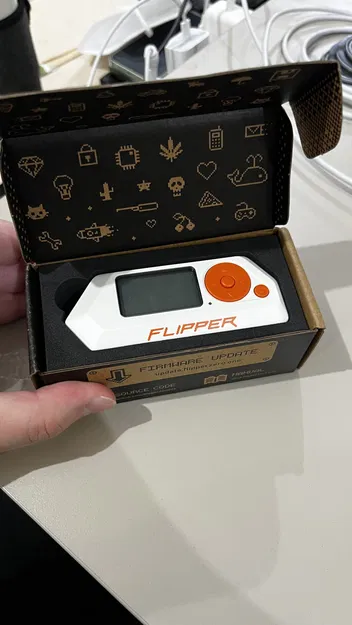 Giá đỡ Wifi Devboard Flipper Zero cho hộp giấy nguyên bản - Image 5