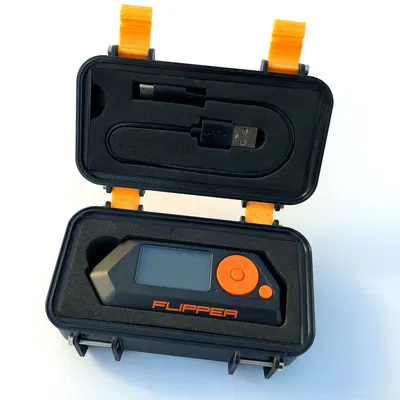 Vỏ bảo vệ Flipper Zero với bản lề cải tiến