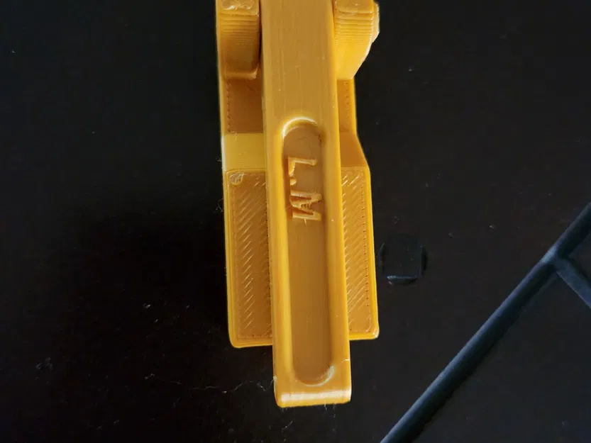 Công cụ hỗ trợ lấy thuốc viên lớn cho người cao tuổi - Image 1