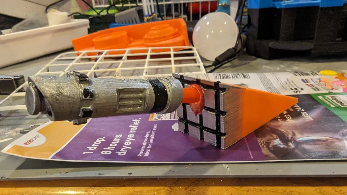 Giá đỡ cửa hình kiếm ánh sáng Star Wars - Image 9