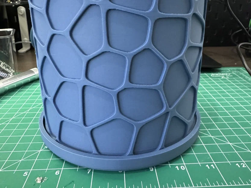 Chậu cây Voronoi và đế kèm theo - Image 4