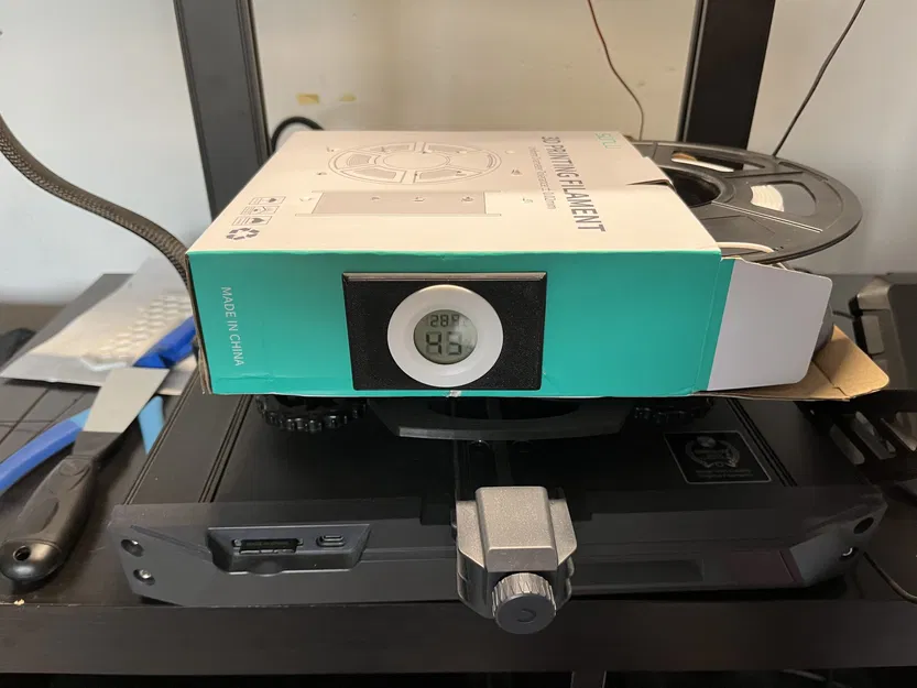 Giá đỡ cho hygrometer sử dụng hộp Sunlu làm máy sấy filament - Image 1