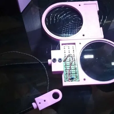 Giá đỡ kính lúp làm việc với đèn LED và chân xoay