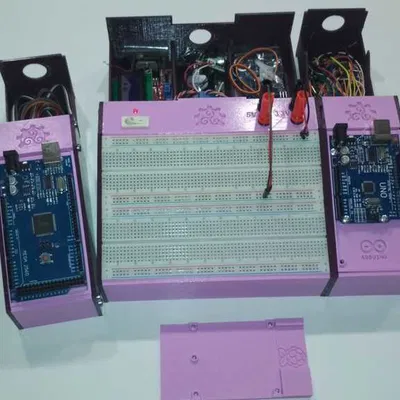 Giá đỡ mô-đun cho Arduboard và Breadboard