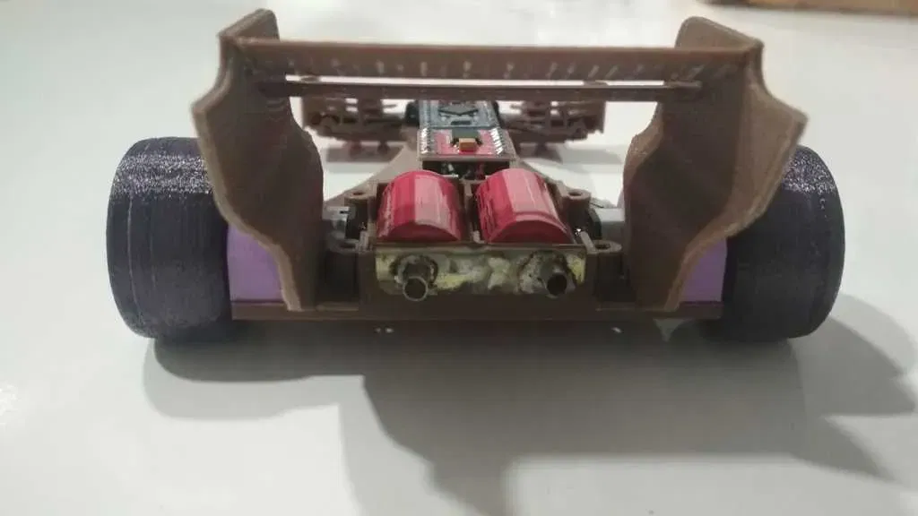 Mô hình xe đua Raptor F1 cải tiến từ Bricolabs - Image 2