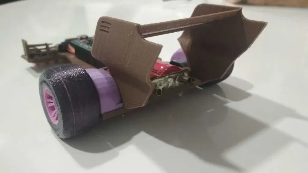 Mô hình xe đua Raptor F1 cải tiến từ Bricolabs - Image 3