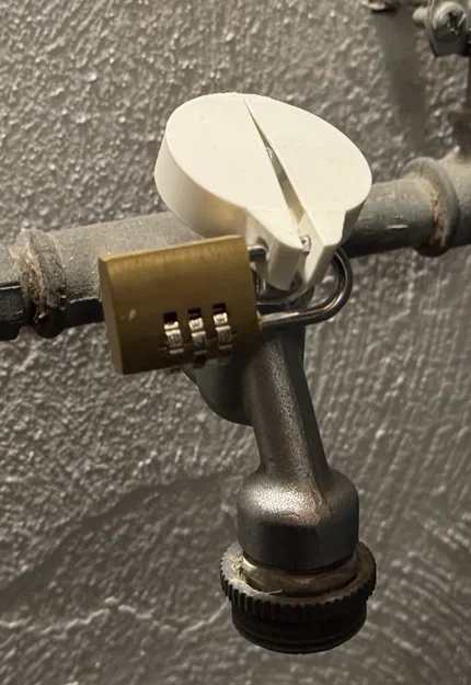 Khóa nước chống trẻ em an toàn và đơn giản - Image 1