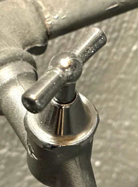 Khóa nước chống trẻ em an toàn và đơn giản - Image 2