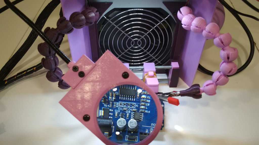 Trạm làm việc và hàn trung tâm Bricolabs - Image 3