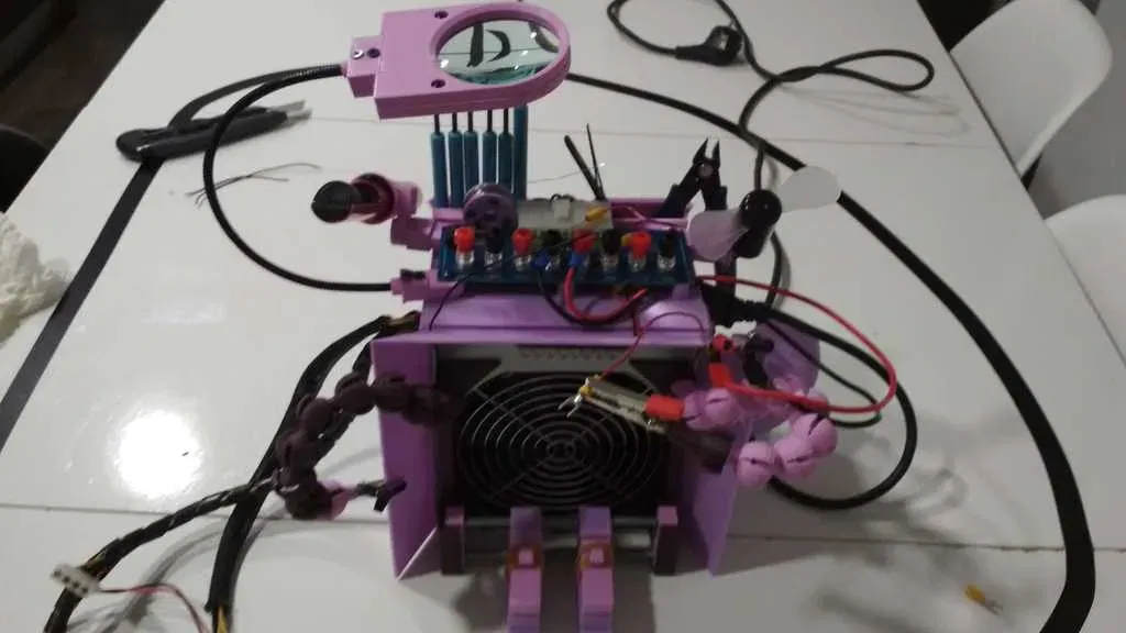 Trạm làm việc và hàn trung tâm Bricolabs - Image 6