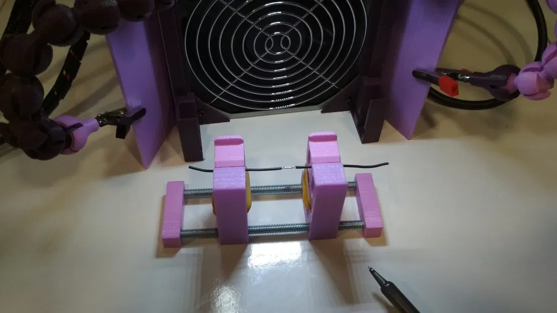 Trạm làm việc và hàn trung tâm Bricolabs - Image 10