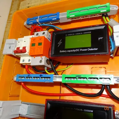 Giá đỡ voltmeter cho ray DIN