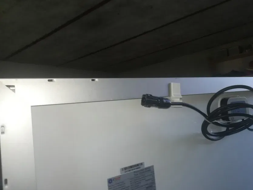 Kẹp cáp năng lượng mặt trời lắp trên khung PV - Image 2