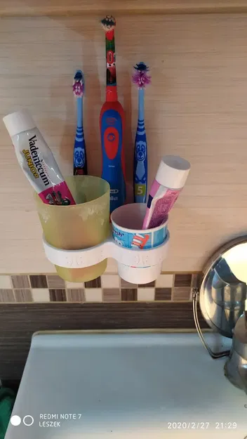 Giá đỡ tường cho cốc và bàn chải đánh răng trẻ em - Image 2