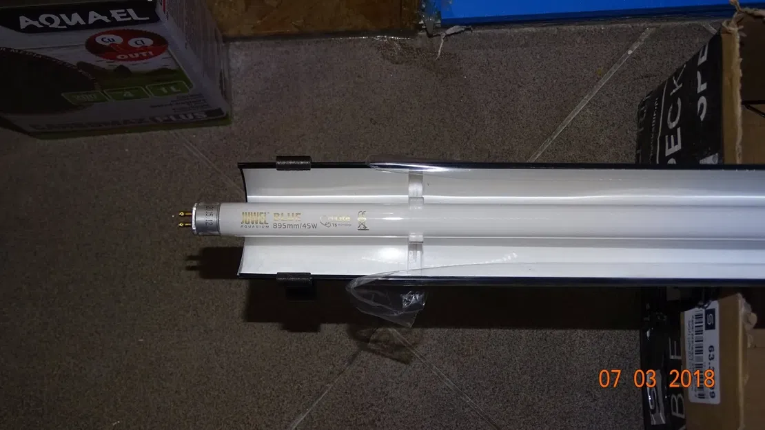 Giá đỡ phản xạ Juwel HiFlex lắp tường - Image 4