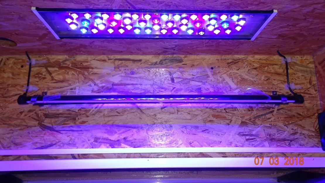 Giá đỡ phản xạ Juwel HiFlex lắp tường - Image 5