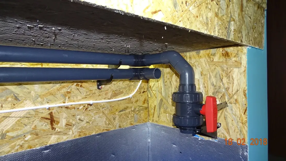 Giá đỡ tường cho ống PVC có đường kính 20mm-50mm - Image 2