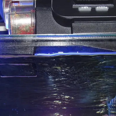 Giá đỡ kính cho máy cho ăn tự động Hydor Mixo