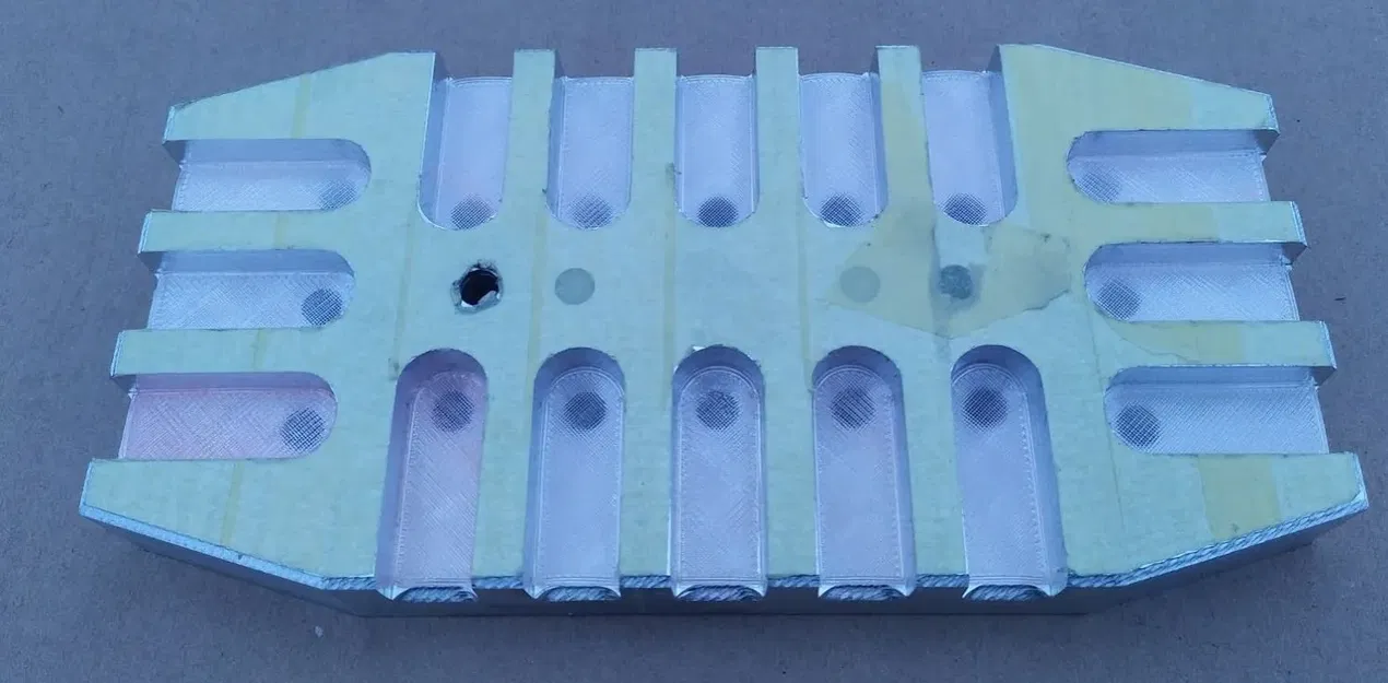 Thiết kế ray busbar bằng nhôm cho pin lưu trữ năng lượng - Image 6