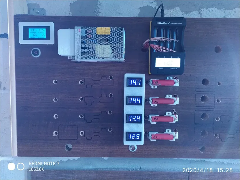 Giá đỡ thử nghiệm cho pin 18650 sử dụng Litokala Li 500 - Image 3