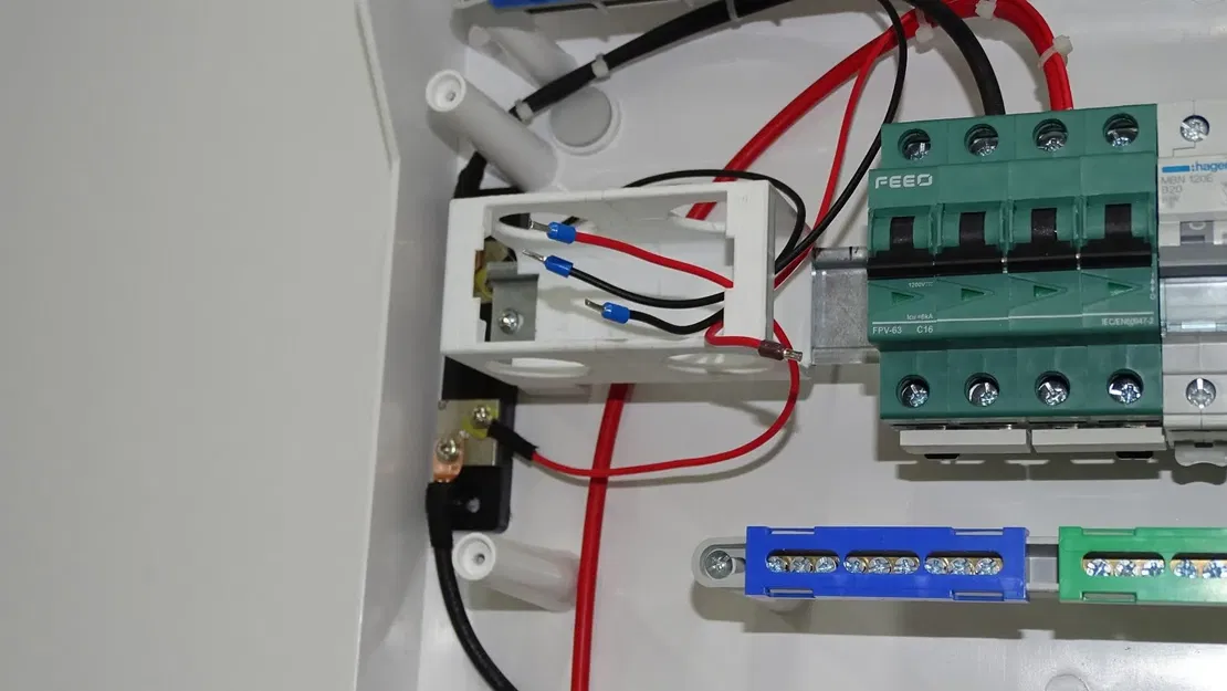 Giá đỡ đồng hồ đo DC cho thanh DIN kèm mặt che - Image 3