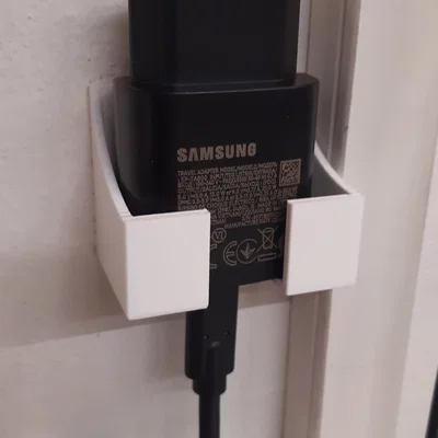 Giá đỡ dễ dàng cho bộ nguồn Samsung trên tường
