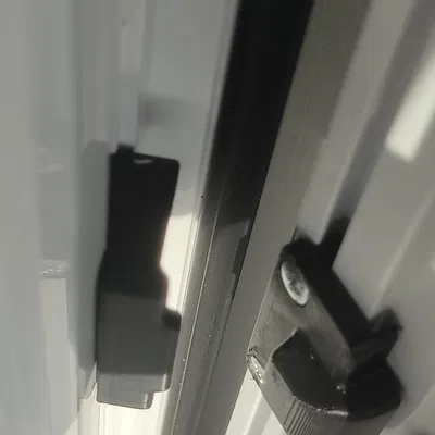 Thiết bị nén bản lề cho cửa sổ treo bên