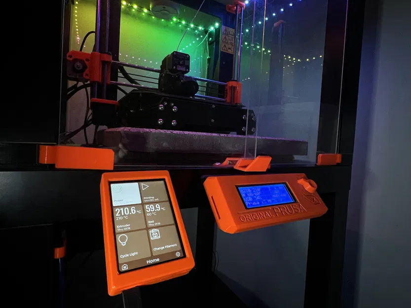 Giá đỡ và vỏ cho bảng điều khiển WT32-SC01 - Image 1