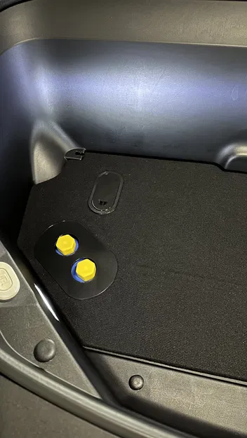 Nắp đậy bình nước frunk Rivian dành cho phụ kiện aftermarket - Image 1