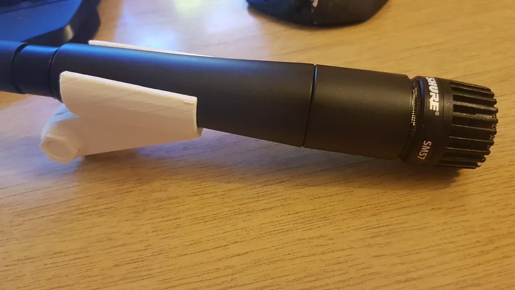 Giá đỡ micro SM57 in 3D với góc nghiêng 15° - Image 4
