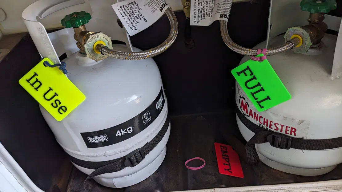 Nhãn màu cho chai gas LPG trong xe motorhome - Image 2