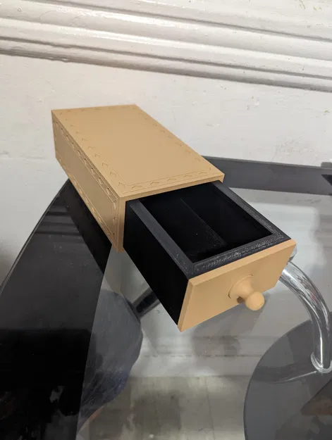 Hộp ma thuật tạo ảo giác biến mất đồ vật bên trong - Image 2