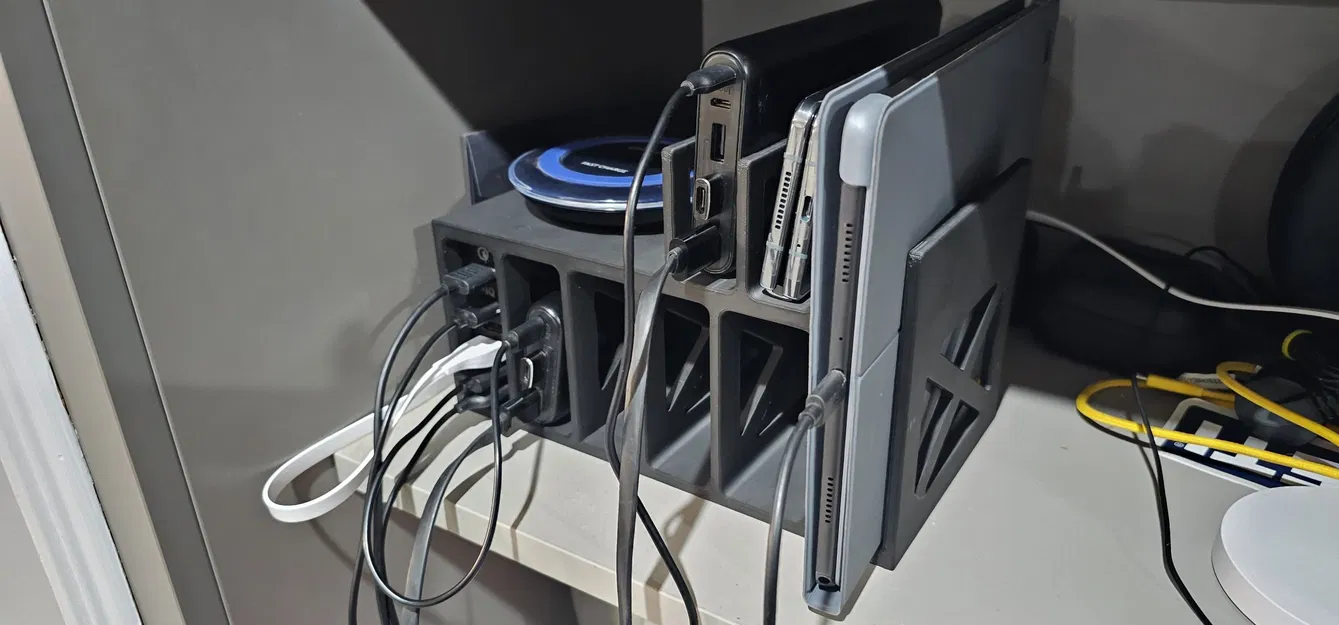 Trạm sạc cho bộ sạc Anker 6 cổng - Image 1