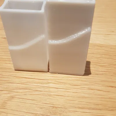 Vỏ bút tẩy ergonomic cho bút chì và bút màu