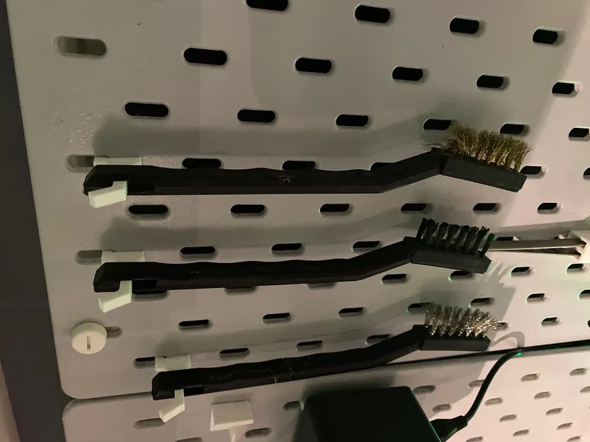 Móc bàn chải thép Skadis cho tường Skadis - Image 1